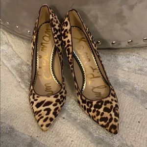 Never worn cheetah print Sam Edelman pumps